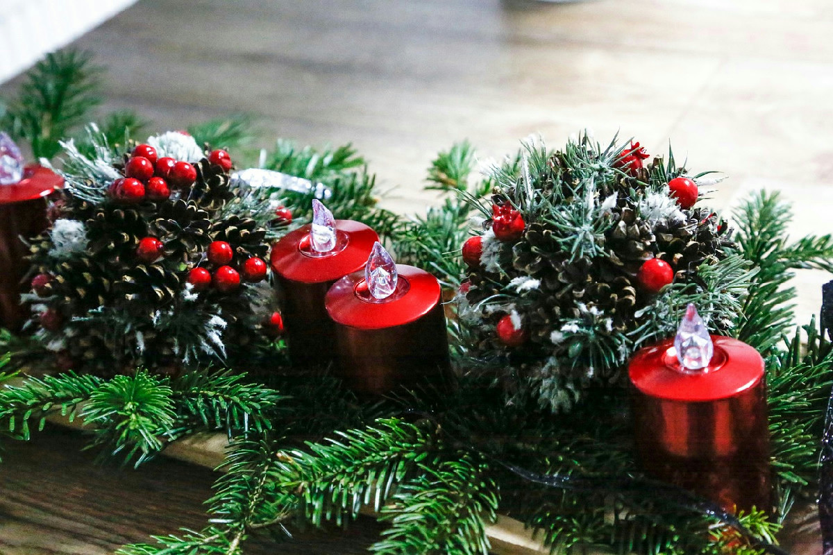 11 idee uniche per ghirlande natalizie: decora la casa con stile e originalità raffinata