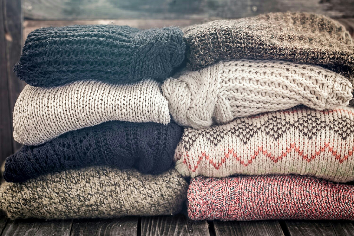 Trasforma i maglioni consumati in progetti fai da te: 6 idee pratiche per eliminare gli sprechi